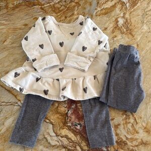 Childhoods Heart Peplum Sweatshirt 2 Leggings set 18-24